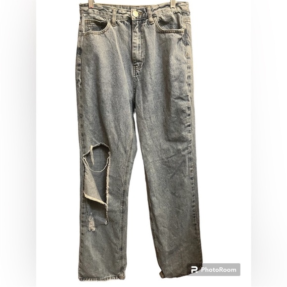 NASTY GAL High Waist Intentionally Distressed Baggy Jeans SZ 6 Lt Blue Denim EUC - Picture 4 of 12